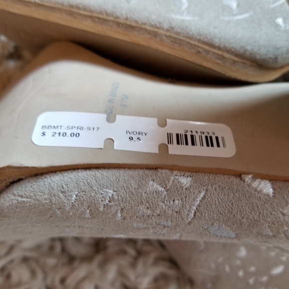 Matisse Springfield Embroidered Suede Bootie - Picture 7 of 8